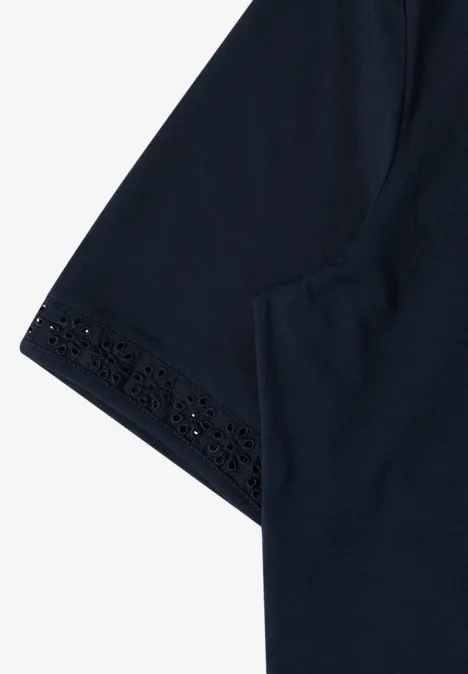 Donkerblauw T-shirt met korte mouwen en fijn kanten randje aan de mouw