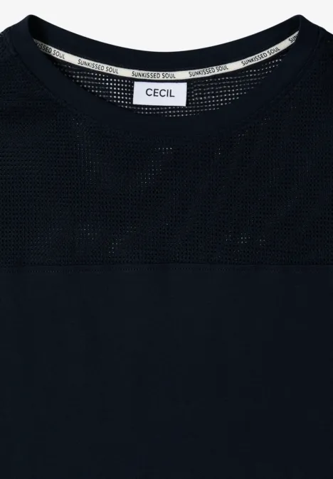 Donkerblauw T-shirt met ronde hals en transparante mesh-bovenkant, 'Cecil' label in de kraag.