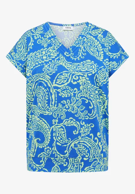 Kurzes V-Ausschnitt-Shirt in leuchtendem Blau mit hellgrünem Paisley-Muster.