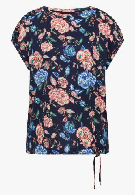 Kurzarm Shirt mit Boatneck und Raffung urban dark blue Dunkelblaue Bluse mit buntem Blumenmuster und kurzen Ärmeln