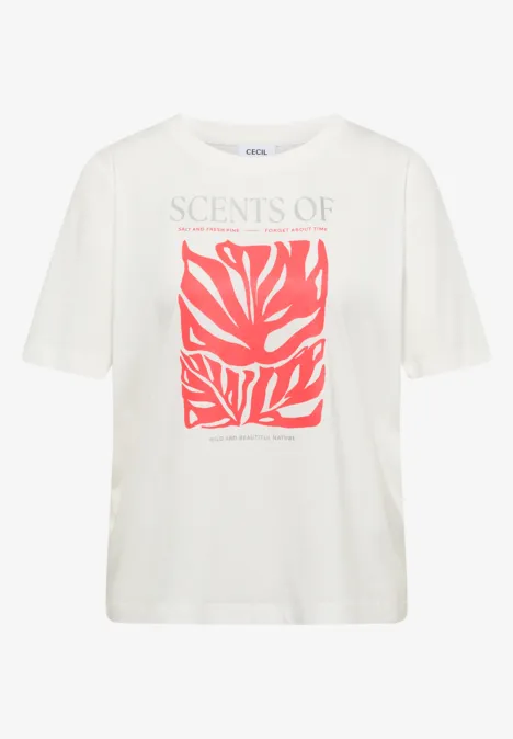 Weißes T-Shirt mit roten Blattmustern und Aufschrift „SCENTS OF“ auf der Brust.