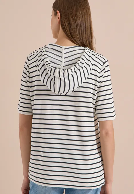 Hoodie met korte mouwen en strepen vanilla white Vrouw van achteren in een wit kort capuchonshirt met zwarte strepen.
