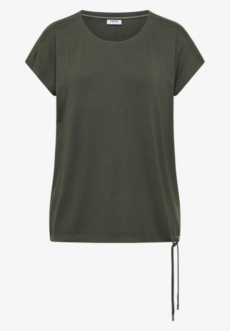 Ein schlichtes olivgrünes T-Shirt mit kurzen Ärmeln und seitlichem Kordelzug.
