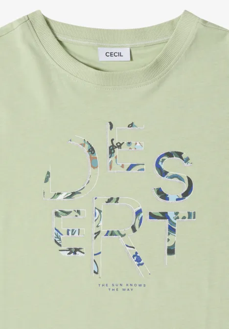 T-Shirt mit Rundhals und Frontprint raw matcha lime Hellgrünes T-Shirt mit floralem 'DESERT'-Schriftzug und CECIL-Label am Kragen.