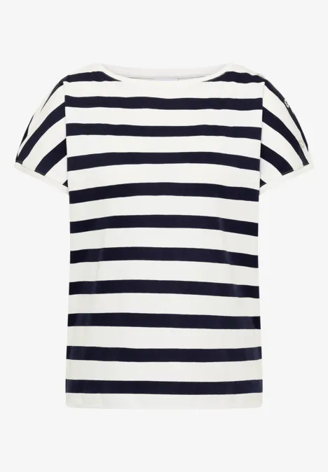 Witte T-shirt met zwarte horizontale strepen en korte mouwen.