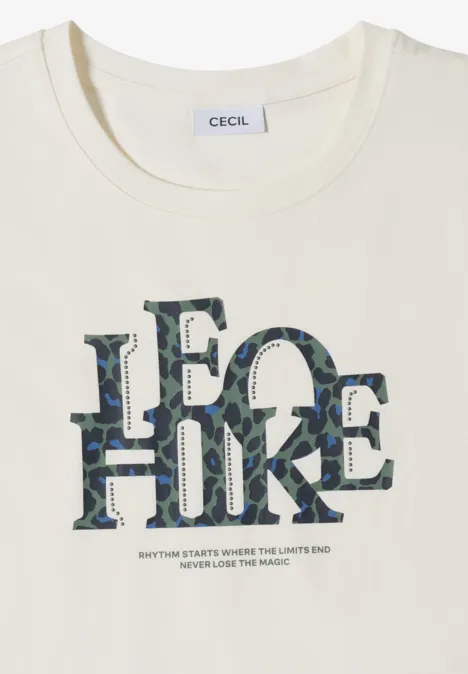 T-shirt à manches 3/4 avec inscription, style léopard vanilla white Weißes T-Shirt mit künstlerischem Buchstaben-Print und 'Cecil'-Label im Nacken.