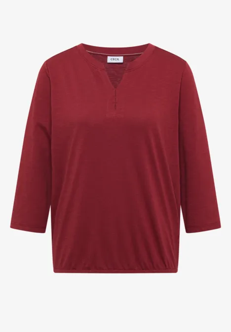 3/4-Arm Shirt mit Split Neck und Elastiksaum russet red Rotes Damen-Shirt mit 3/4-Ärmeln, V-Ausschnitt und elastischem Bund.