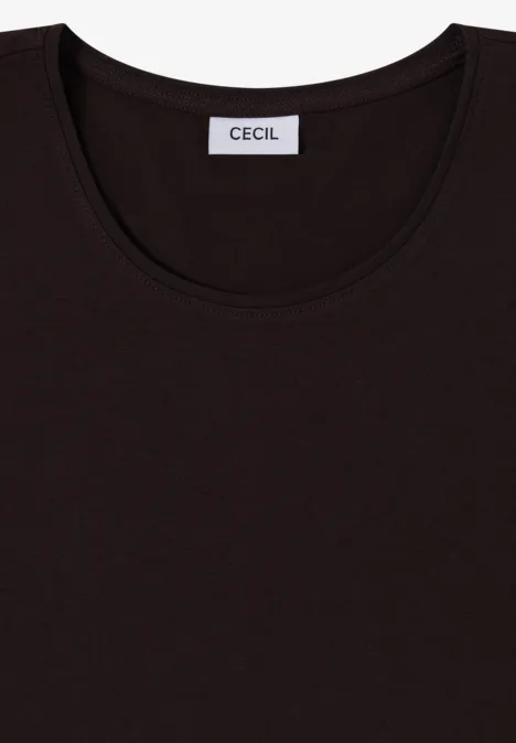 Gefaltetes, dunkelbraunes Damen-Shirt mit Rundhalsausschnitt und Innenetikett CECIL.