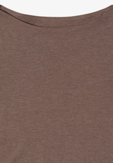 Langarm Shirt mit U-Boot-Ausschnitt urban taupe melange Ein schlichtes braunes T-Shirt mit Rundhalsausschnitt.