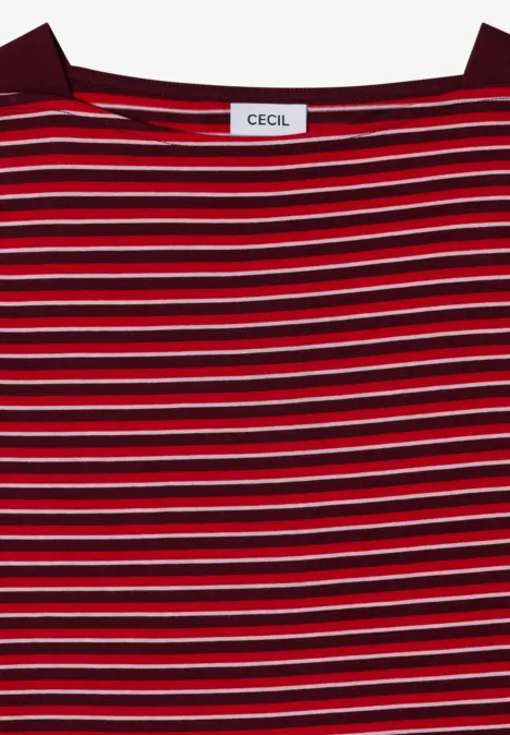 Rotes Kurzarmshirt mit weißen und dunkelblauen Streifen und Rundhalsausschnitt, Markenlabel oben mittig.