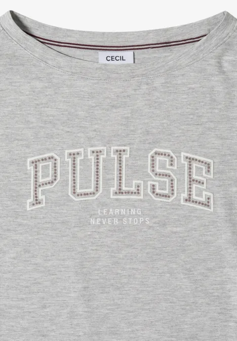 Graues T-Shirt mit Aufdruck 'PULSE' und kleinem Schriftzug 'LEARNING NEVER STOPS', Markenetikett 'CECIL'.