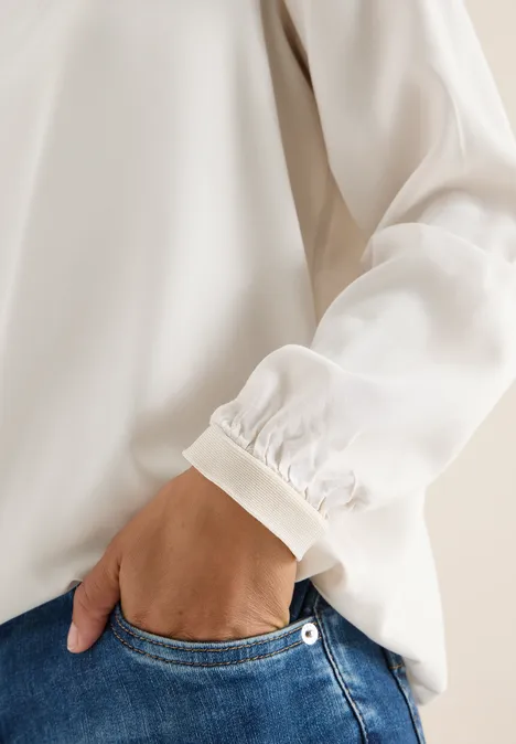 Bluse in Unifarbe light greige