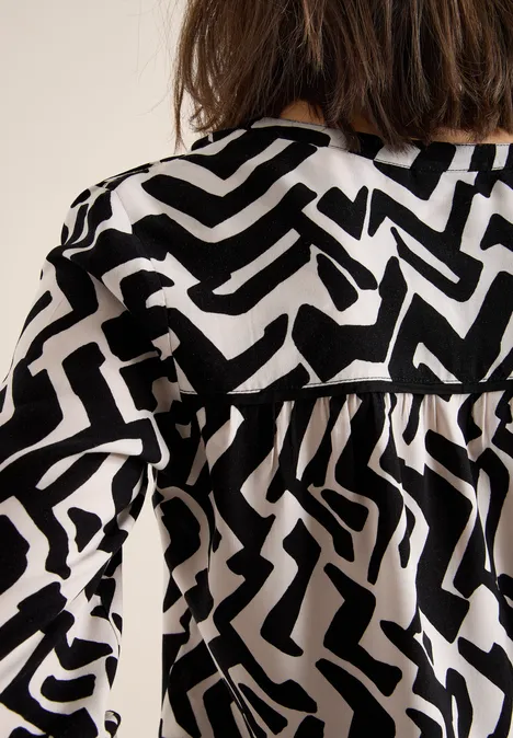 Bluse mit Grafikmuster light greige