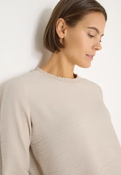 Bluzka koszulowa z dekoltem typu smock pearl beige Bluzka koszulowa z dekoltem typu smock pearl beige