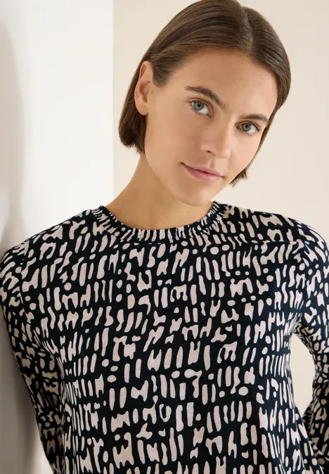 Blouse met gesmockte halslijn universal blue