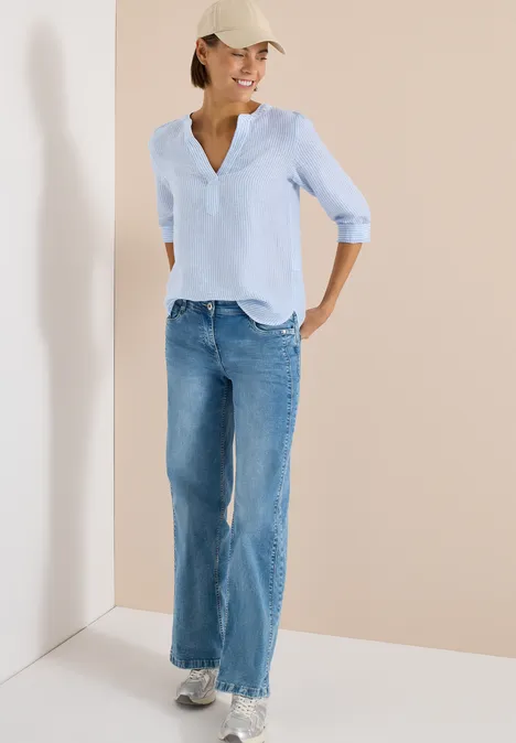 Blouse met 3/4 mouwen en gespleten hals in linnen blouse blue