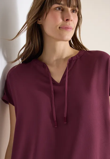 Kurzarm Bluse mit Strukturmix sweet grape red Kurzarm Bluse mit Strukturmix sweet grape red