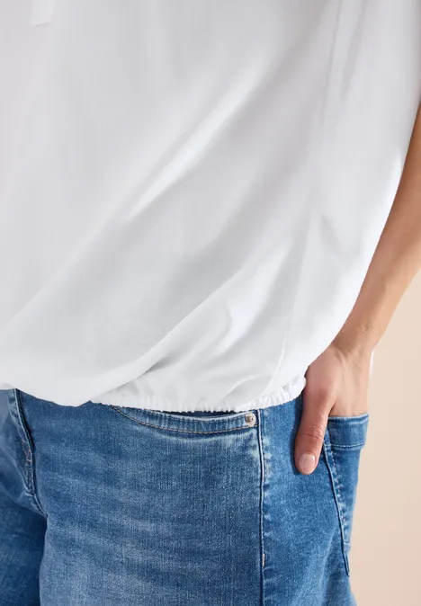 Bluzka koszulowa z krótkim rękawem i dekoltem typu split neck White Bluzka koszulowa z krótkim rękawem i dekoltem typu split neck White