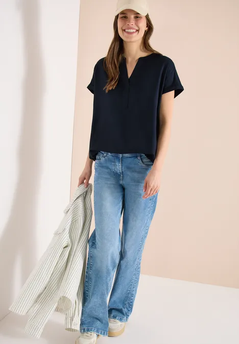 Bluzka koszulowa z krótkim rękawem i dekoltem typu split neck universal blue Bluzka koszulowa z krótkim rękawem i dekoltem typu split neck universal blue