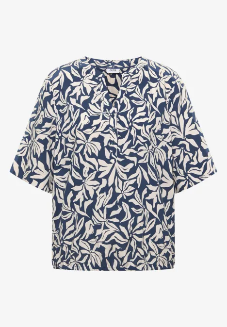 Blouse met gespleten hals en elastische zoom sporty denim blue Blouse met gespleten hals en elastische zoom sporty denim blue