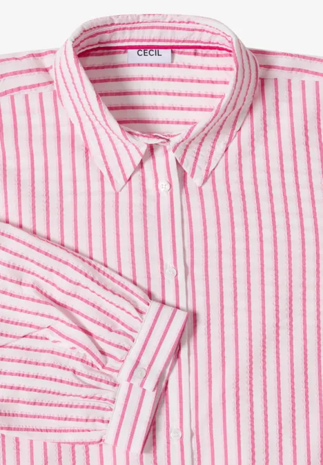 Blouse in seersucker kwaliteit beetroot pink