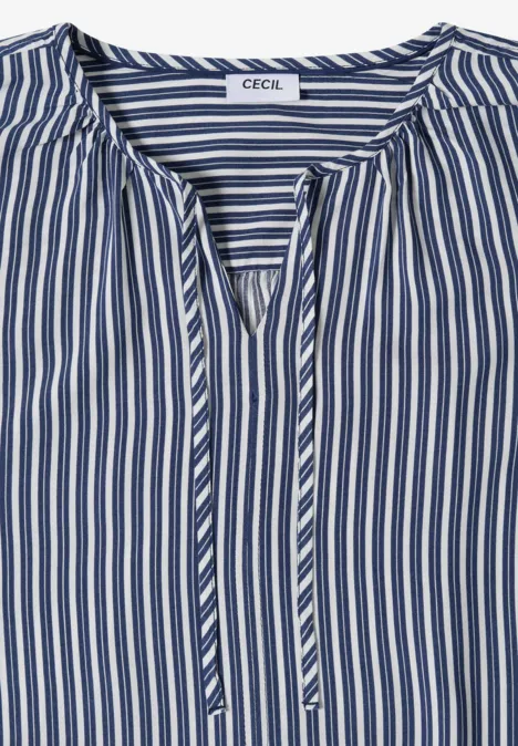 3/4 mouw blouse met gestreept patroon sporty denim blue 3/4 mouw blouse met gestreept patroon sporty denim blue