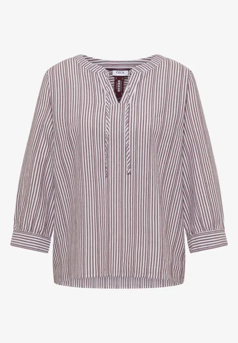 Damesblouse met 3/4-mouwen, V-hals met bandjes, fijne verticale strepen in wit en bordeaux.