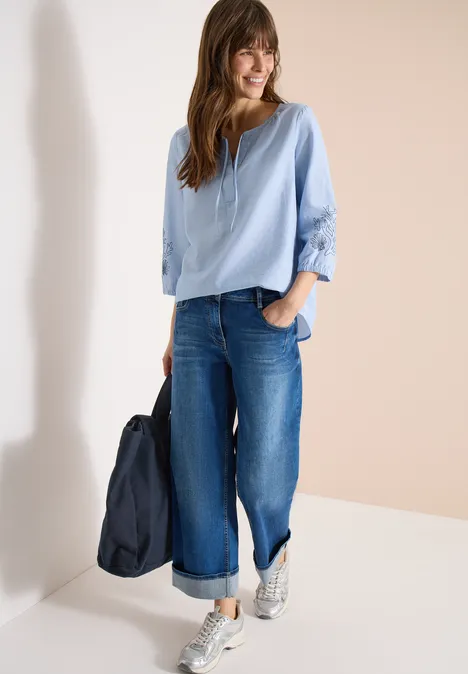 3/4 mouw blouse met borduursel blouse blue