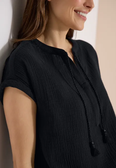 Bluse mit Split Neck aus Musselinstoff Black