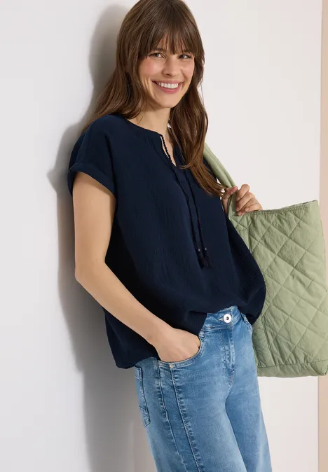 Bluse mit Split Neck aus Musselinstoff universal blue