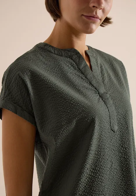 Blouse à épaules tombantes en seersucker khaki Blouse à épaules tombantes en seersucker khaki