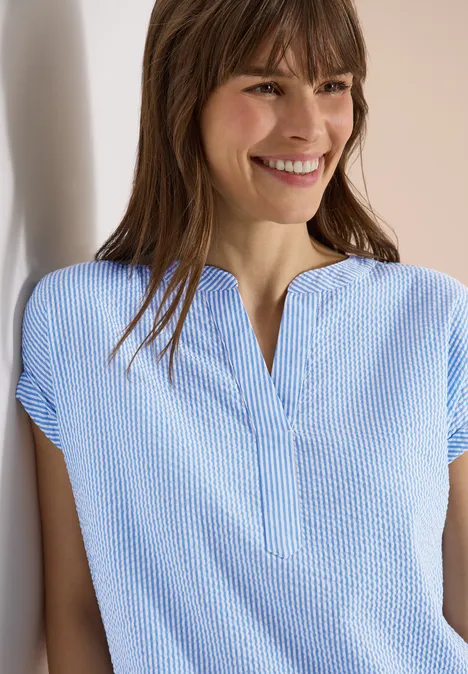 Bluse mit Split Neck in Seersuckerqualität blouse blue