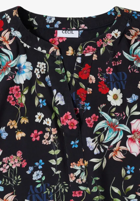 Zwarte top met kleurrijk bloemenpatroon en V-hals
