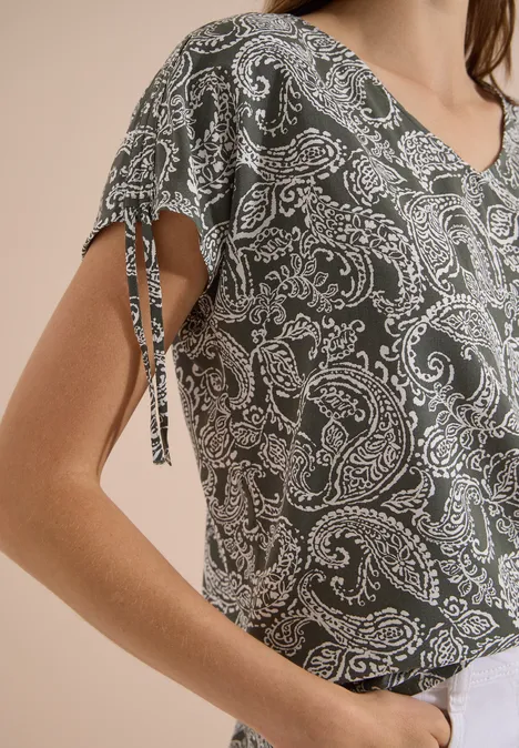 Overhemd met gerimpeld detail khaki Graues Paisley-Shirt mit V-Ausschnitt und seitlichen Ärmelbändern.