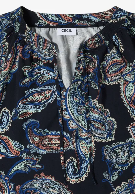 Zwarte top met kleurrijk paisley-patroon in blauw, groen, oranje en wit