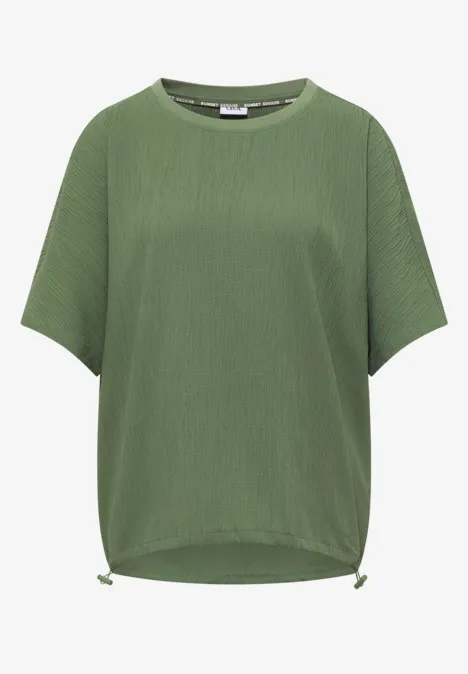 Dropped Shoulder Blusenshirt in Unifarbe deep matcha green Grünes, strukturiertes Kurzarmshirt mit Rundhalsausschnitt und Kordelzug am Saum.