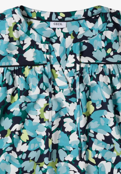 3/4-Arm Tunika mit Split Neck und Print urban dark blue Eine gefaltete Bluse mit großem, abstraktem Blumenmuster in Blau-, Grün- und Weißtönen