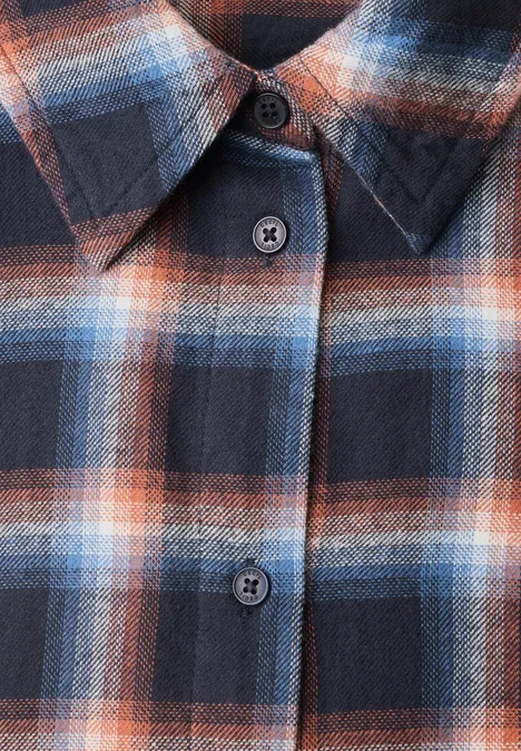 Flanellen blouse met lange mouwen en ruitjespatroon urban dark blue Geruite flannel blouse in blauw, bruin en wit met kraag en knoopsluiting.