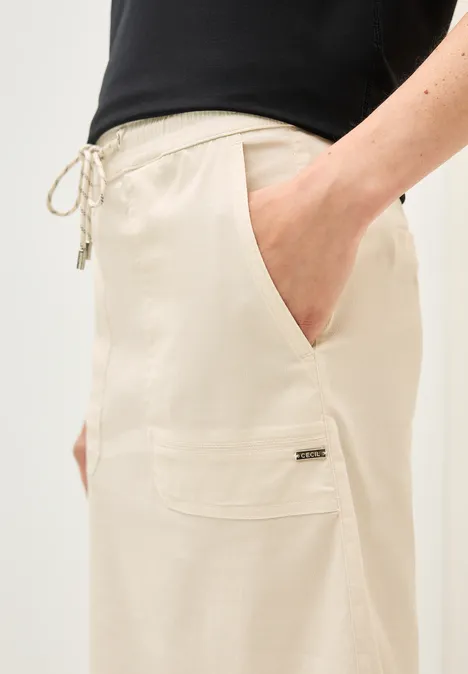 Rock mit feinen Streifen light beige