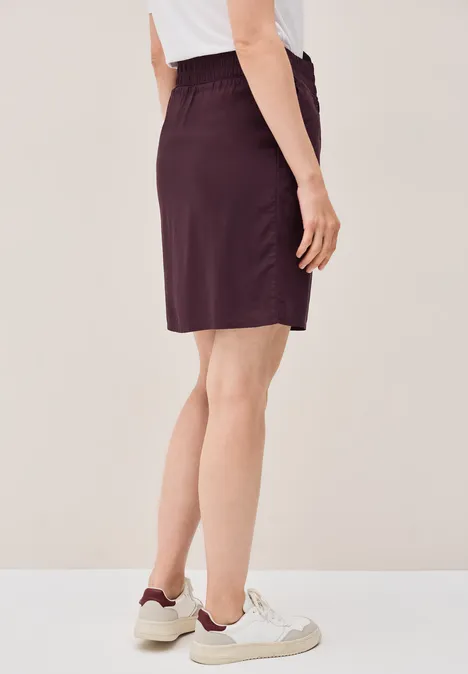 Rock in Unifarbe mulberry red