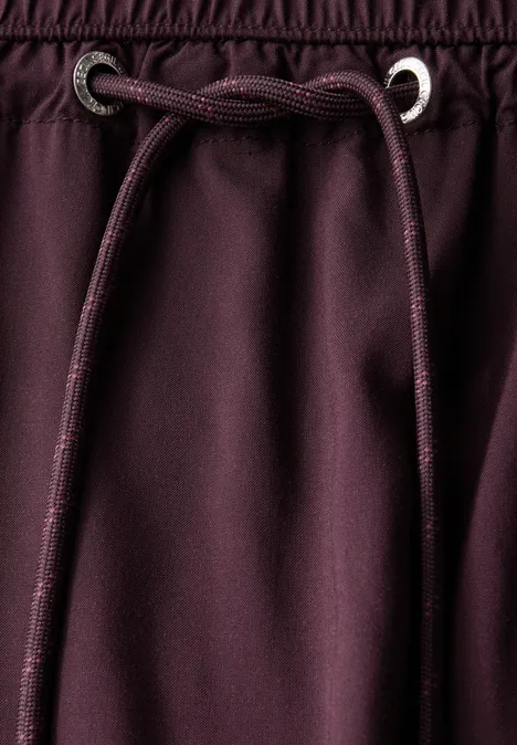Rock in Unifarbe mulberry red