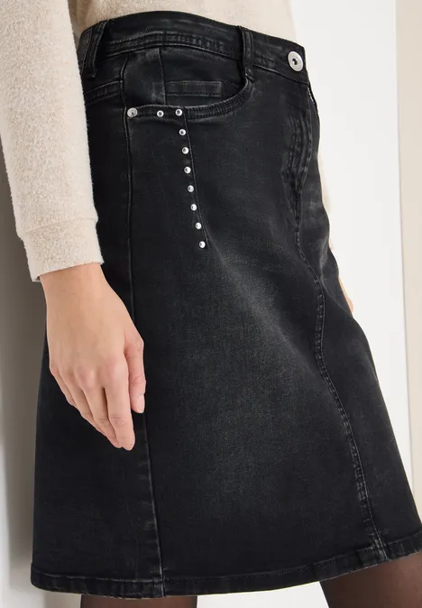 Jupe en jean avec rivets black washed