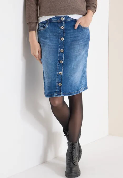 Rock mit Knopfleiste mid blue wash Rock mit Knopfleiste mid blue wash