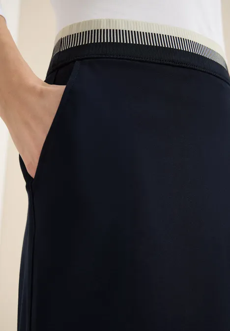 Knielanger Rock mit Bunddetail universal blue