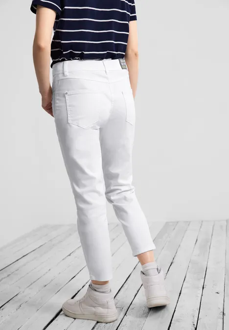 Casual Fit Hose White
