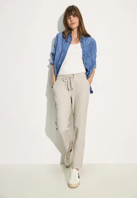 Pantalon en coupe casual boulder beige