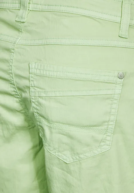 Shorts mit Strukturstreifen matcha lime