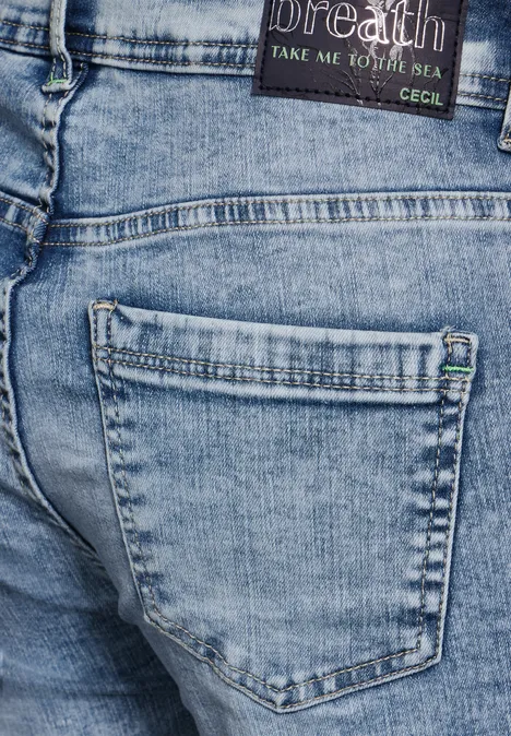 Jeans Shorts light blue wash