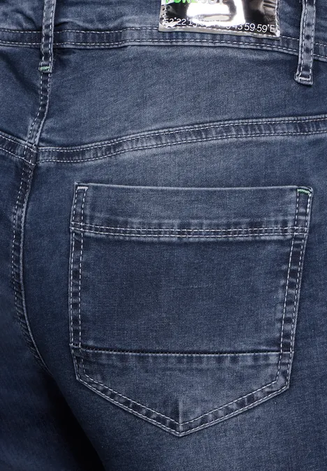 Jeans im Slim Fit mid blue wash