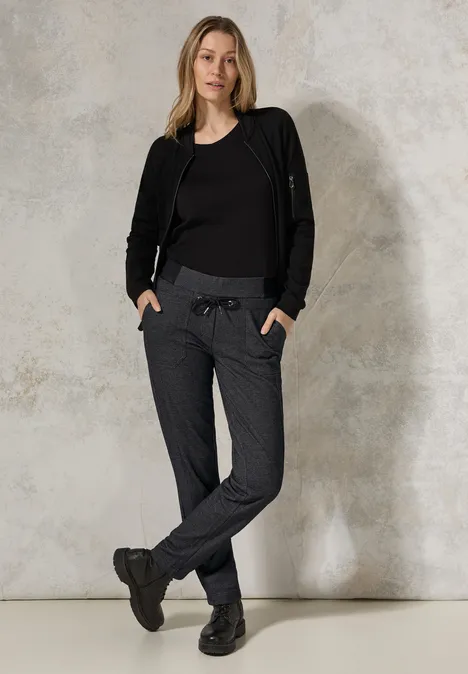 Gemusterte Hose Black